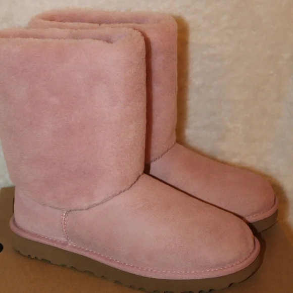 UGG WATER RESISTANT SHEARLING CUFF SUEDE BOOTS NEW - Picture 7 of 8
